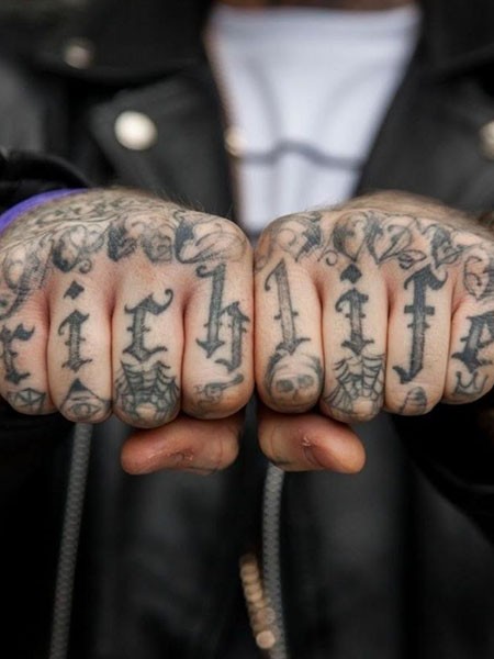 35 cele mai bune idei de tatuaje pentru barbati in 2020