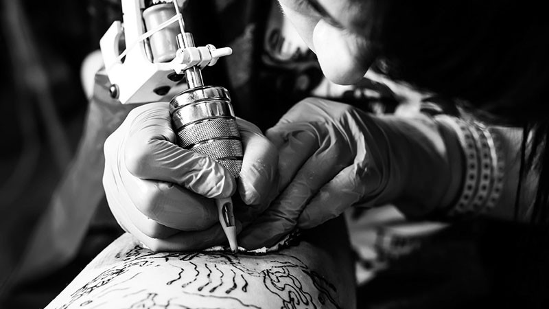35 cele mai bune idei de tatuaje pentru barbati in 2020