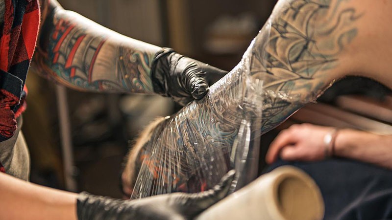 35 cele mai bune idei de tatuaje pentru barbati in 2020